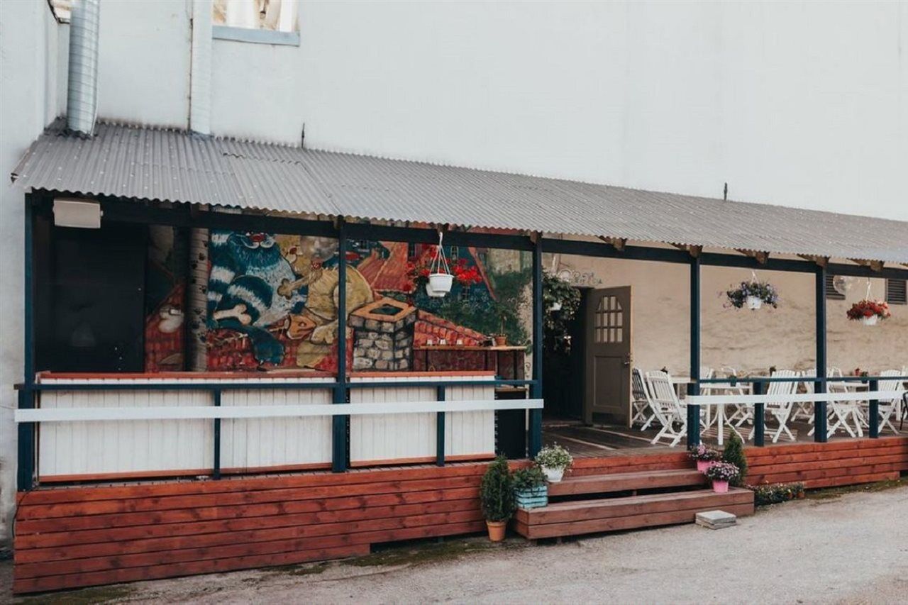Economy Hótel